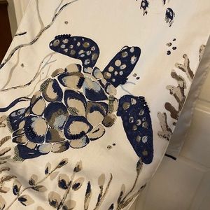 Coastal table runner